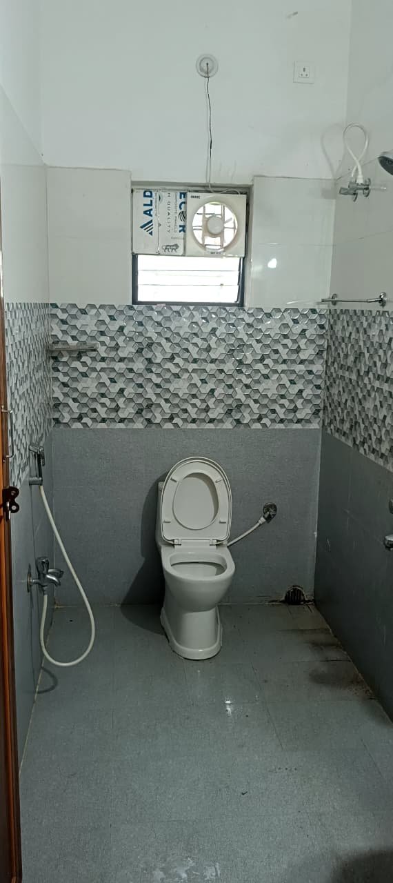 JB Valley Triplex – 76 | Ground Floor 2 BHK | Semi-Furnished