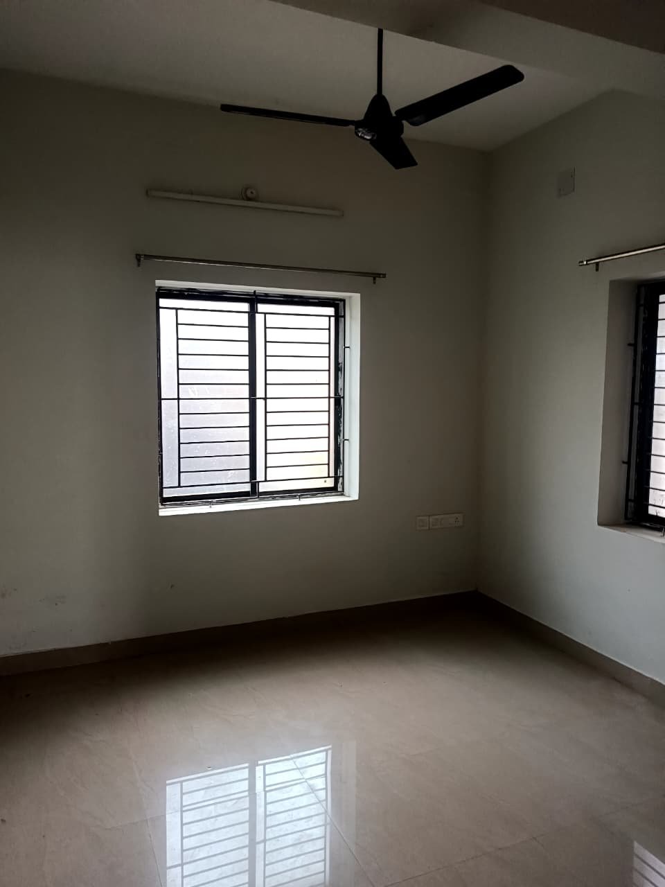 JB Valley Triplex – 76 | Ground Floor 2 BHK | Semi-Furnished