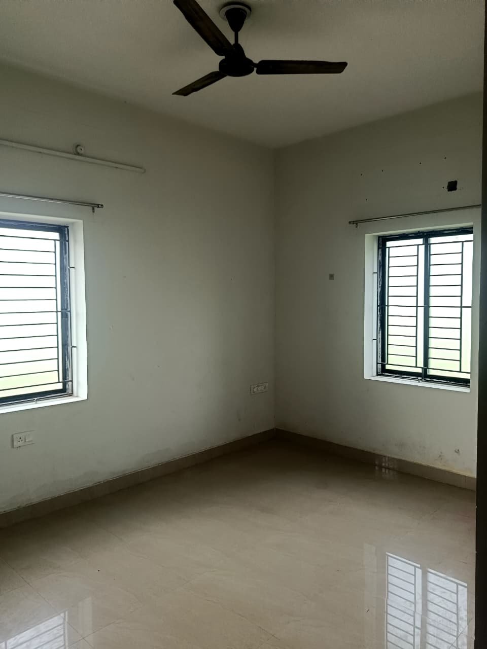 JB Valley Triplex – 76 | Ground Floor 2 BHK | Semi-Furnished